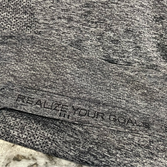 Lululemon Vent Tech Long Sleeve Shirt Men’s S or M - Picture 4 of 7